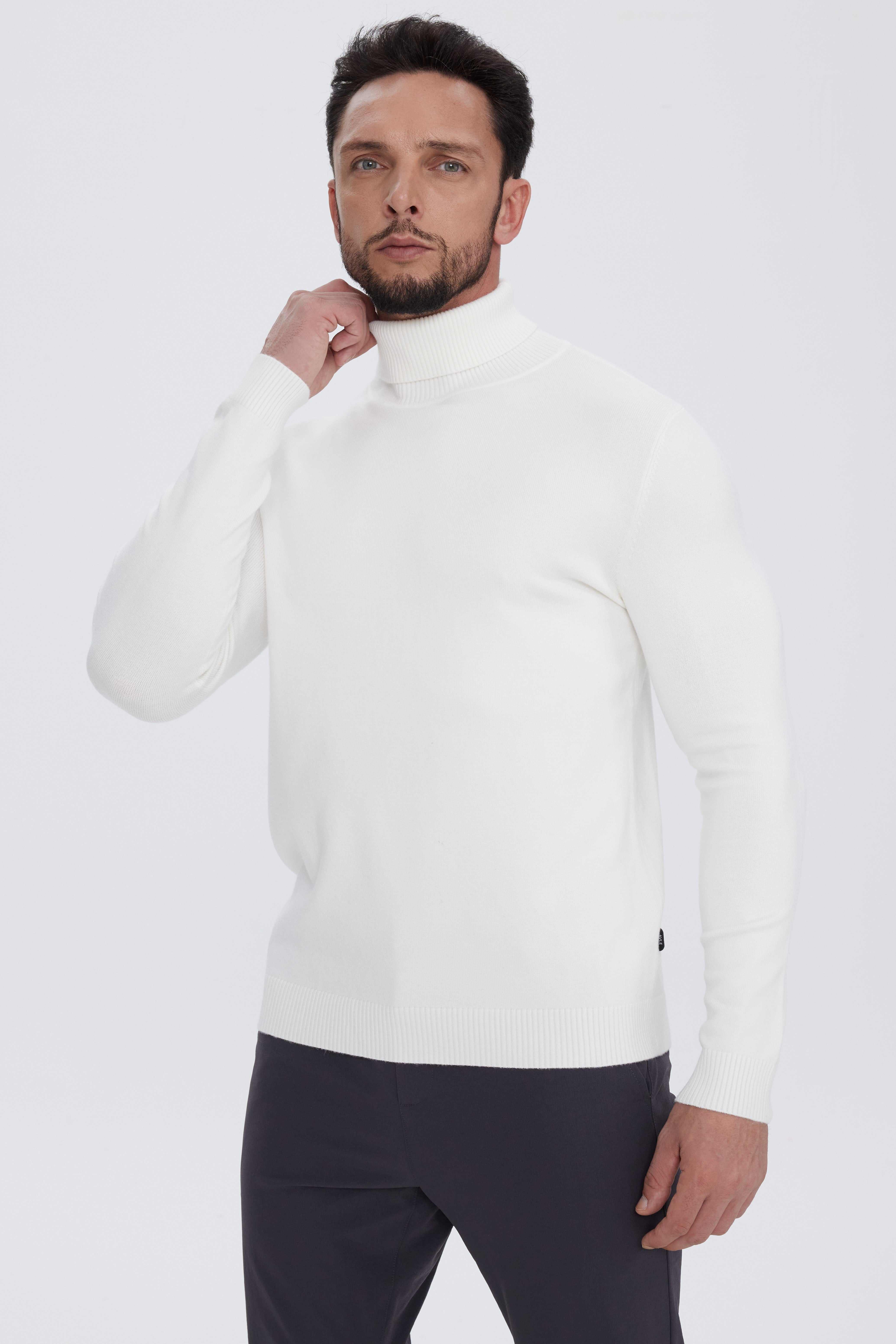 #color_Premium White